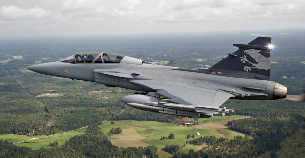 Gripen test platform NG with new droptanks . Photo by Stefan Kalm/ Saab. 